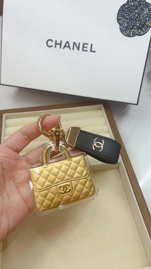 Chanel Classic Flap Gold Pink sac à main matelassé 3