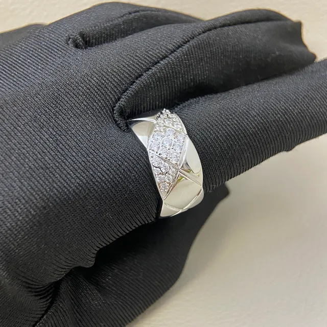 Chanel Coco Crush Quilted Pavé Diamond Wide Band Rings 4