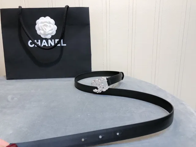 Chanel Crystal CC Laurel Motif Black Leather Belt 2