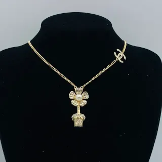 Chanel Flower Pot Gold White Curb Chain Crystal-Encrusted Four-Petal Necklace