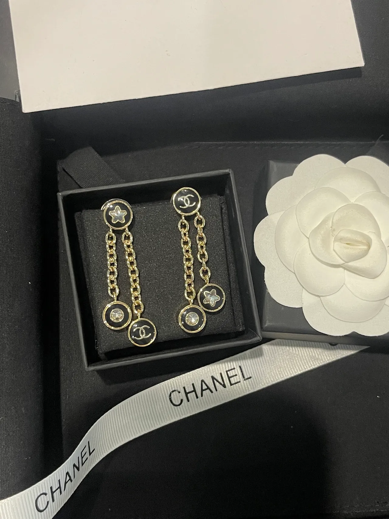 Chanel Gold Black Chain-Link Drop Enamel Circles Earrings 7