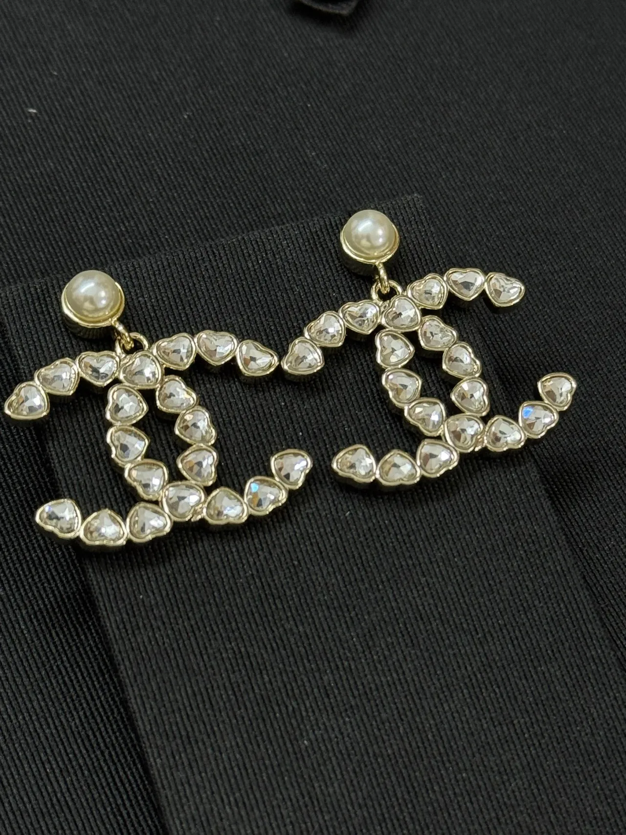 Chanel Gold White Heart-Shaped Crystal Pavé Pearl-Top Stud Earrings 3