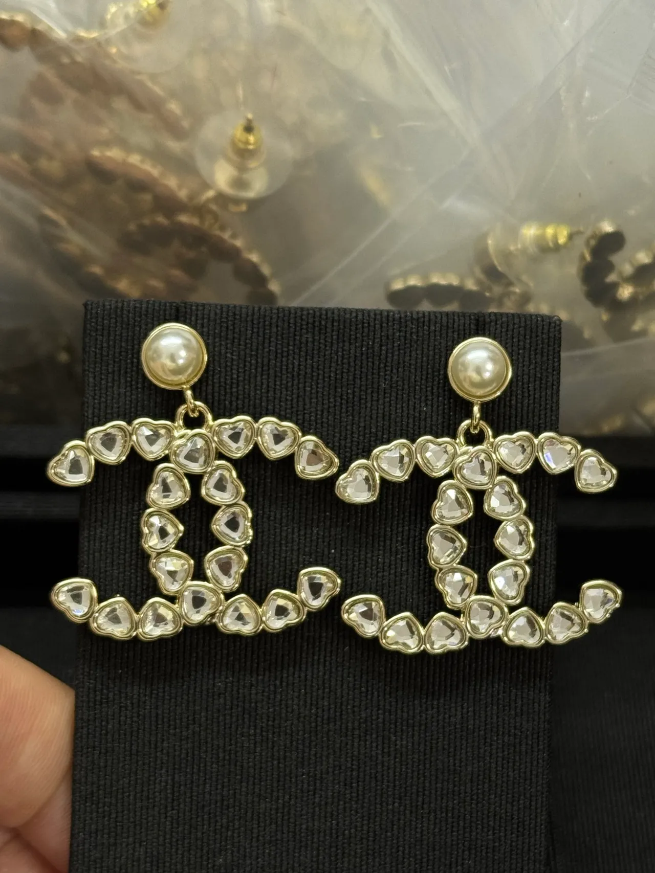 Chanel Gold White Heart-Shaped Crystal Pavé Pearl-Top Stud Earrings 5
