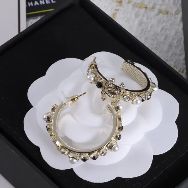 Chanel 金白色金属珍珠和水晶镶嵌耳环 7