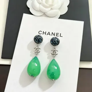 Chanel हरा काला बूँद पेंडेंट धब्बेदार पत्थर ऊपर कर्णफूल
