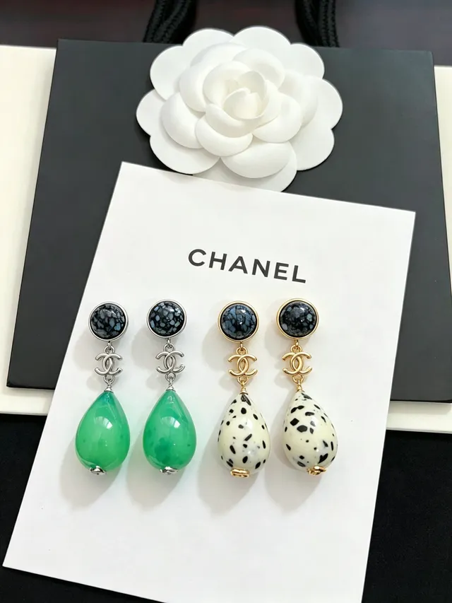 Chanel Green Black Teardrop Pendant Speckled Stone Top Earrings 2