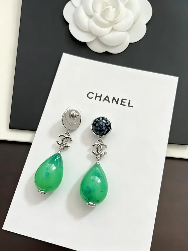 Chanel Green Black Teardrop Pendant Speckled Stone Top Earrings 6