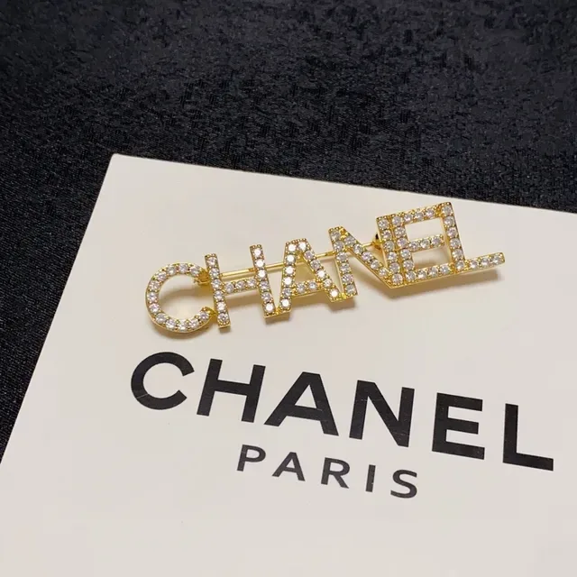 Broche Chanel Lettre Or Argent Cristal Encrusté 5