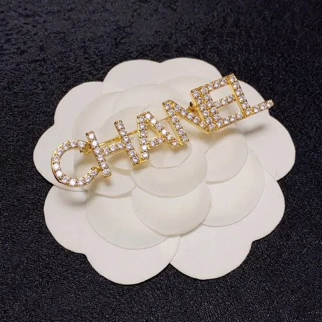 Broche Chanel Lettre Or Argent Cristal Encrusté 7