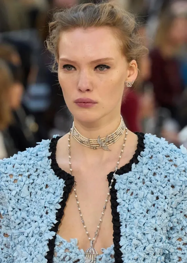 Chanel Multi-Strand Pearl and Crystal Swallow Choker Necklace 10