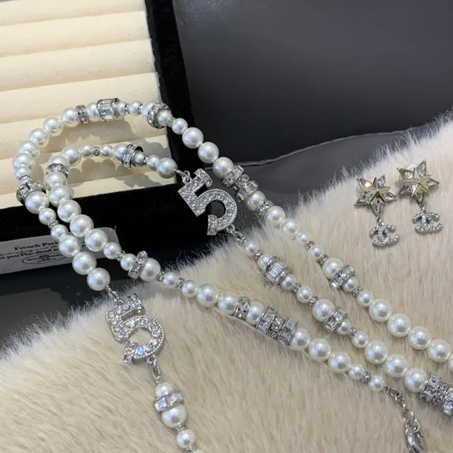 Chanel No.5 Motif White Silver Pearl Strand Crystal-Embellished Necklace 3