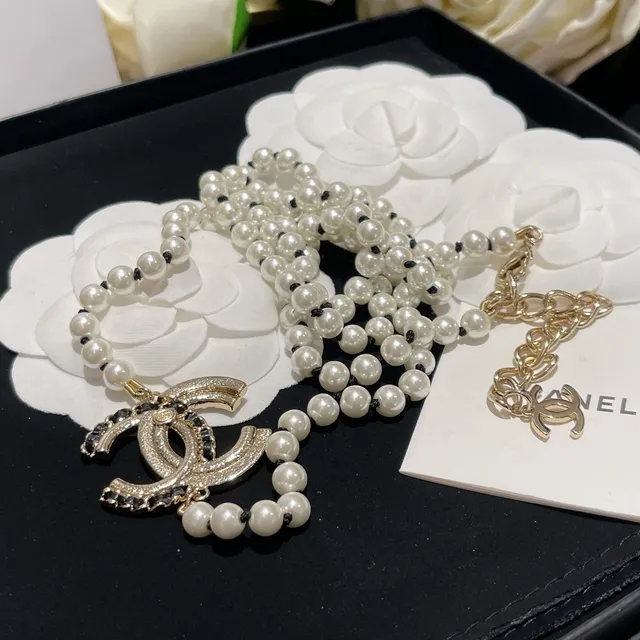 Chanel Pearl and Crystal CC Logo Necklace 2