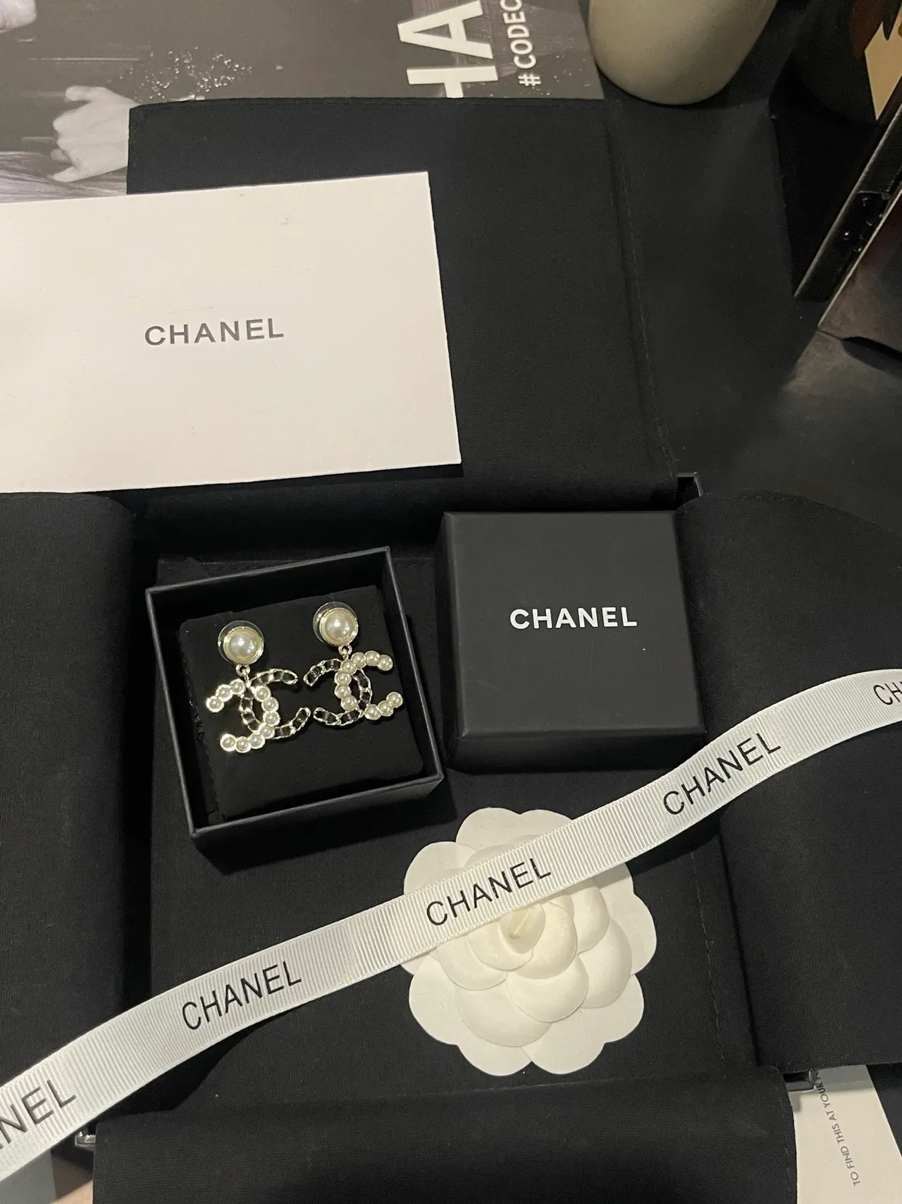 Chanel Pearl CC Silver White Chain-Link Motif Earrings 5
