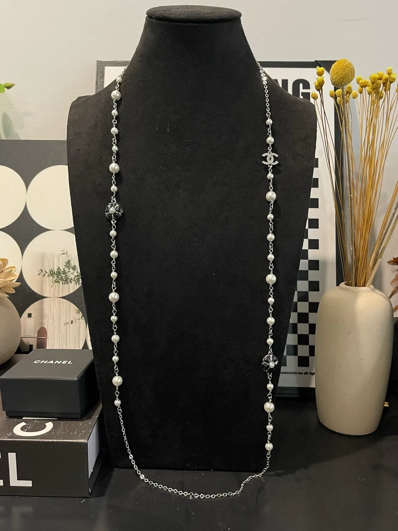 Colar de pérolas Chanel Branco Prata Corrente de metal dupla 11