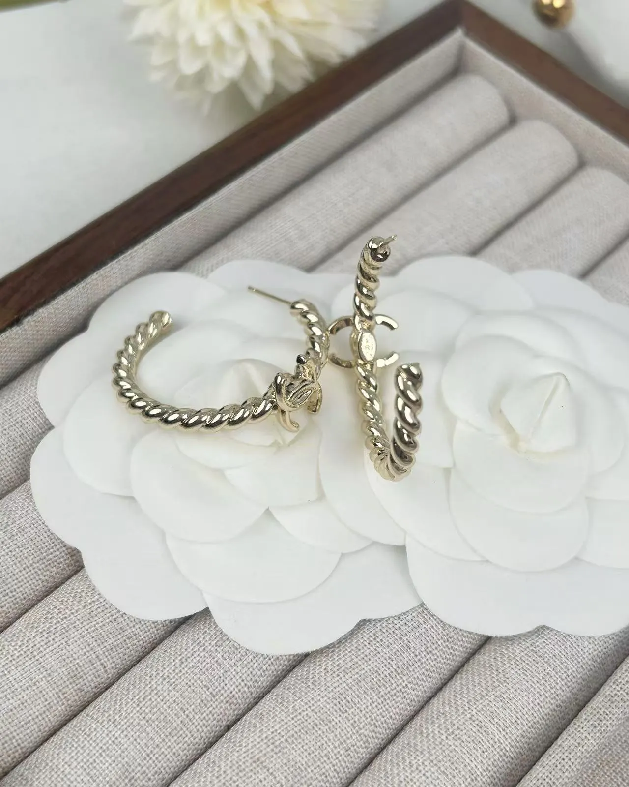 Chanel Rope Hoop Interlocking CC Gold-Tone Earrings 10
