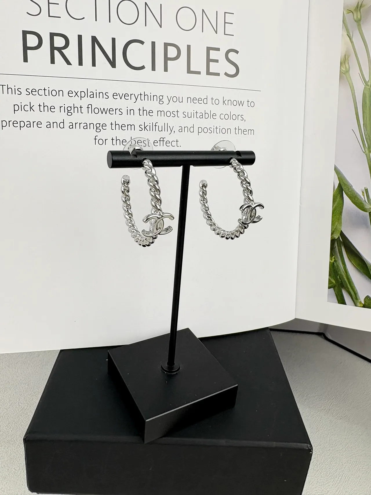 Chanel Rope Hoop Interlocking CC Gold-Tone Earrings 11