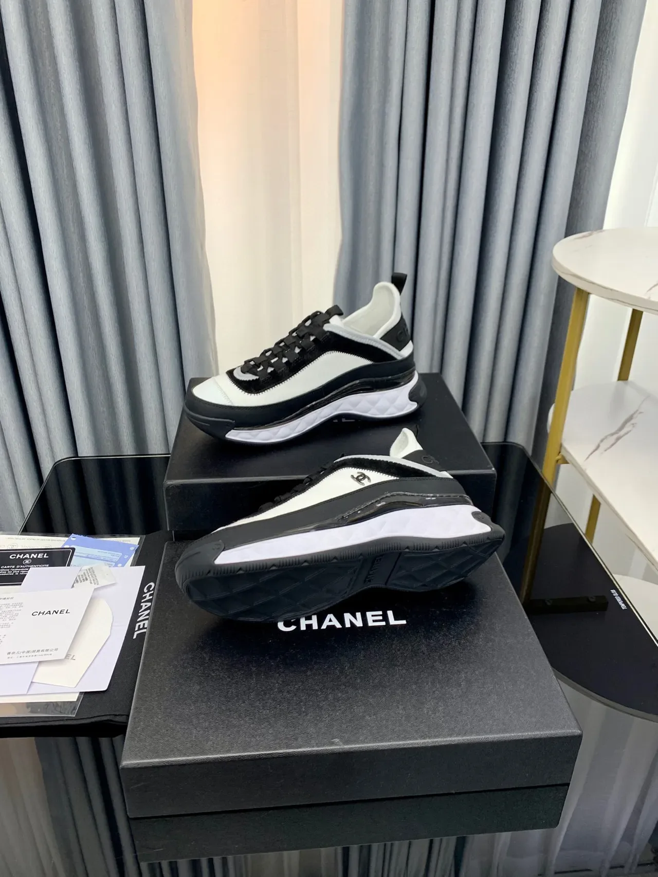 Chanel White Black Quilted Midsole Zippered Side Panel Lifestyle Sneakers 4