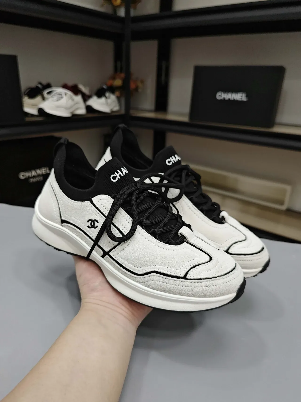Chanel Blanco Negro Ante Similares Parte Superior Contraste Piping Zapatillas Deportivas 2