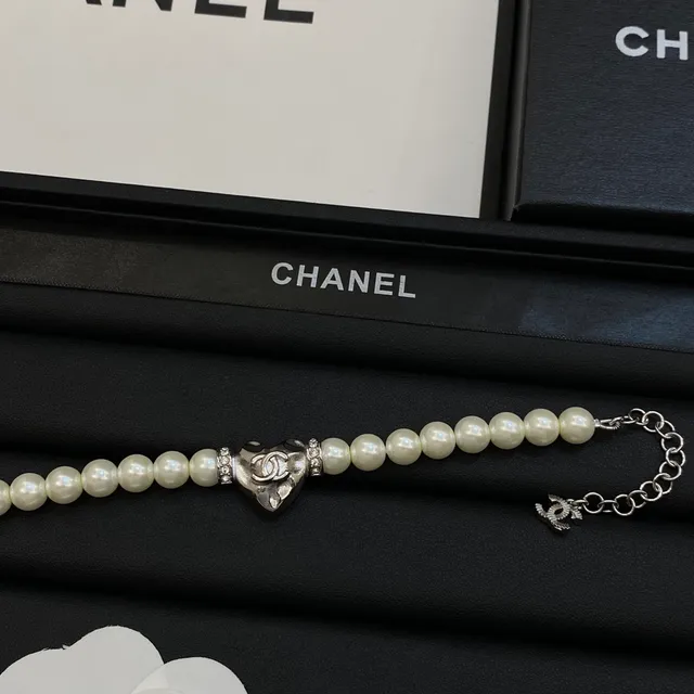 Chanel White Gold Pearl Strand Heart Charm Bracelet 3
