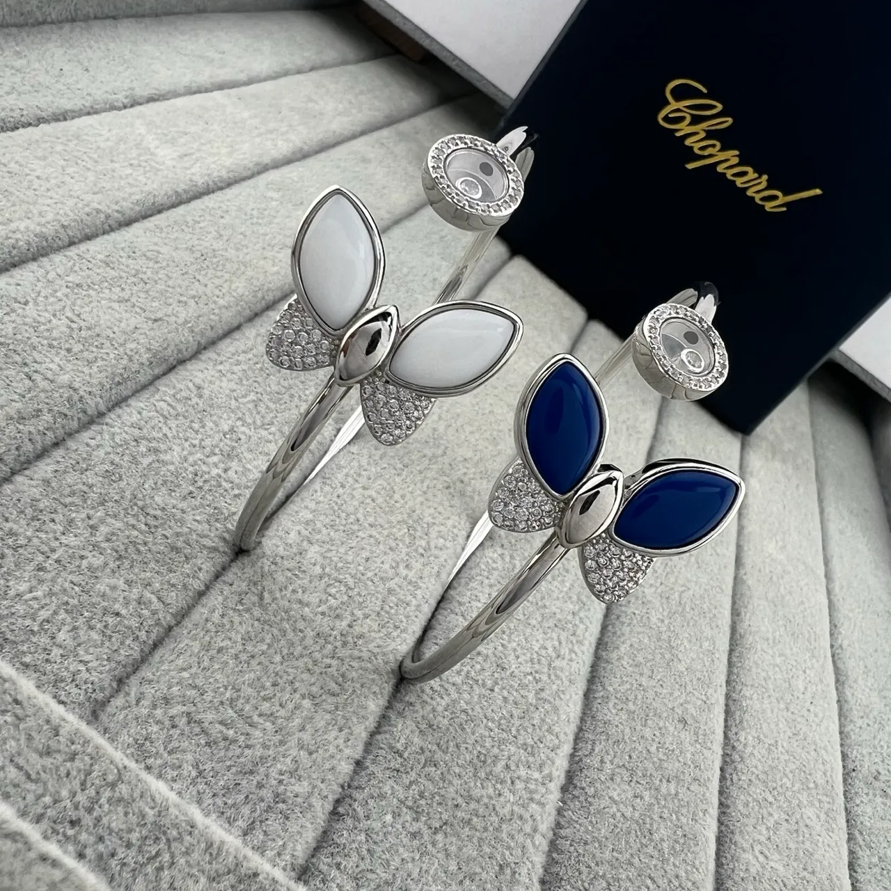 Chopard আনন্দিত বাটারফ্লাই নীল সাদা মোটিফ Pavé-Set বেজেল ব্রেসলেট 2