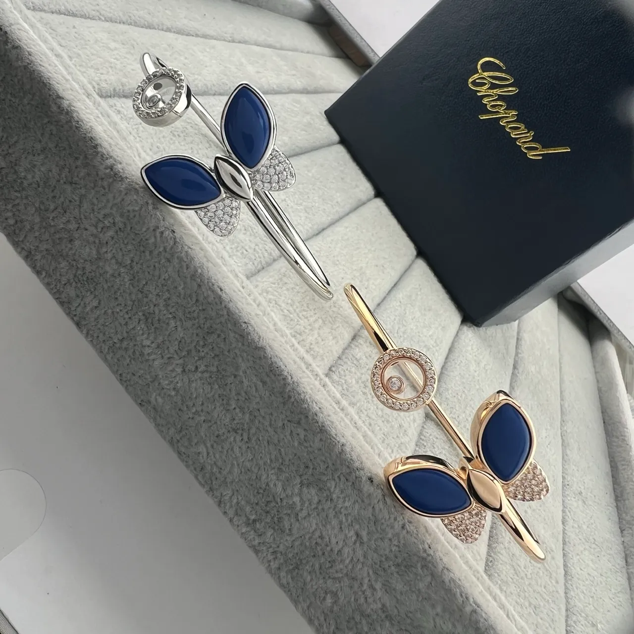 Chopard আনন্দিত বাটারফ্লাই নীল সাদা মোটিফ Pavé-Set বেজেল ব্রেসলেট 4