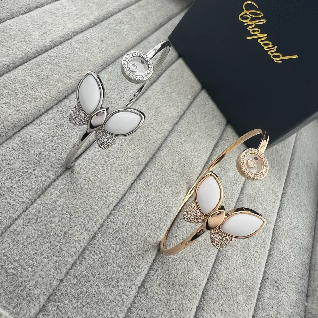 Chopard আনন্দিত বাটারফ্লাই নীল সাদা মোটিফ Pavé-Set বেজেল ব্রেসলেট 6