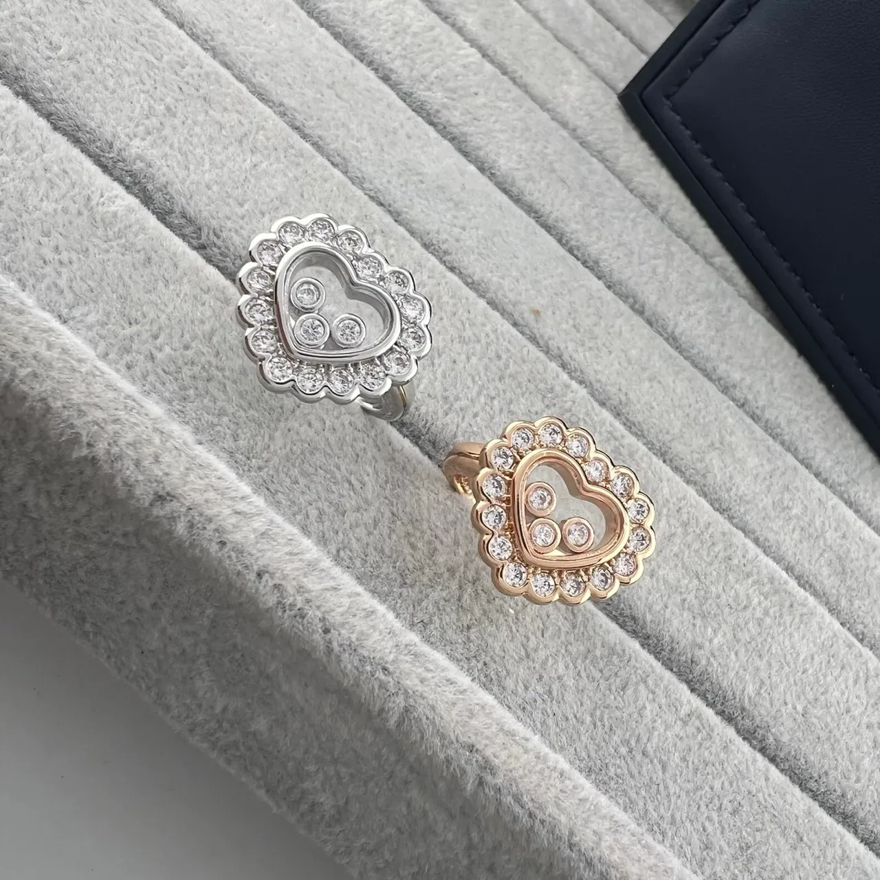 Chopard Happy Hearts Anéis com Diamante e Madreperla em Forma de Coração 4