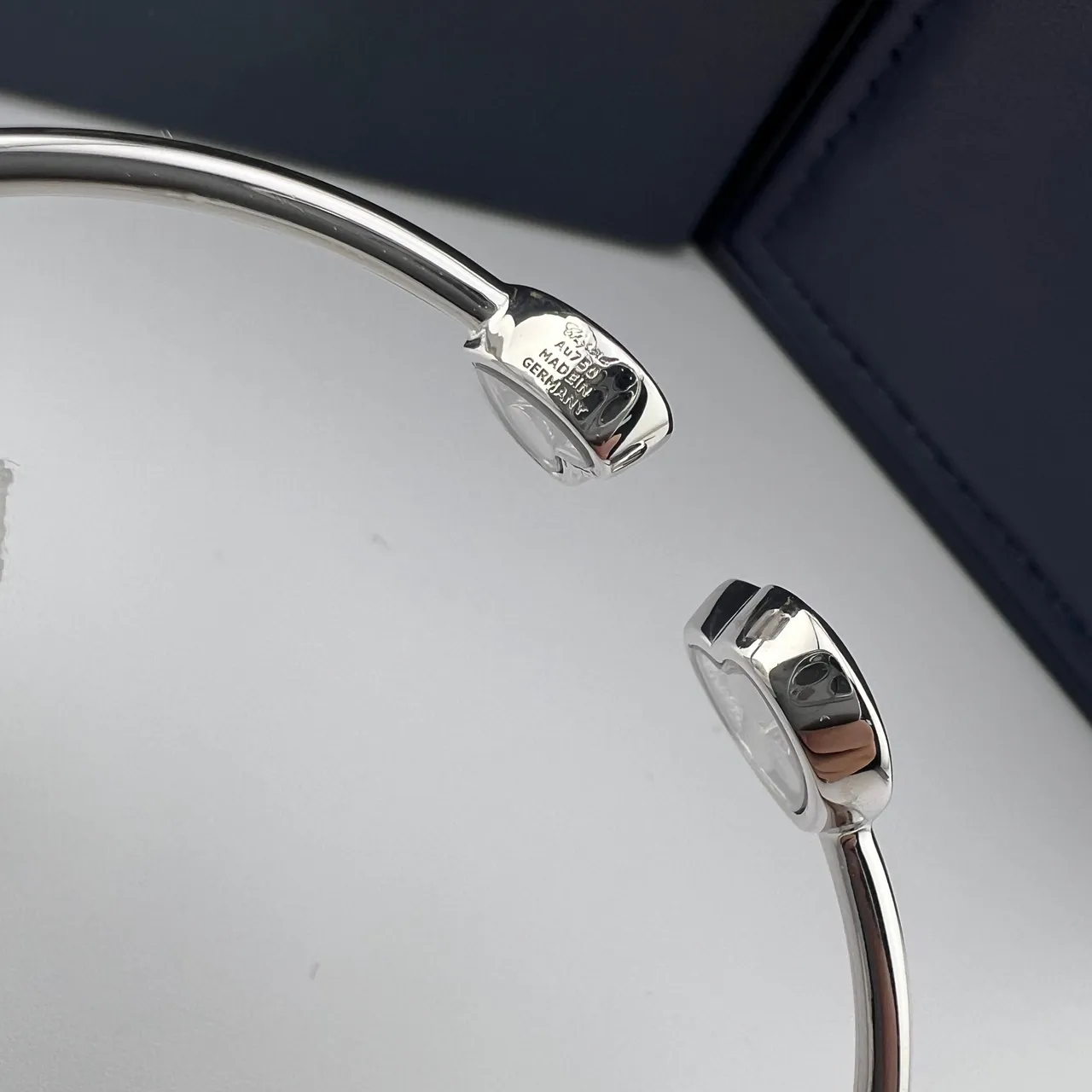 Chopard Happy Hearts Heart-Shaped Floating Diamond Bracelets 3