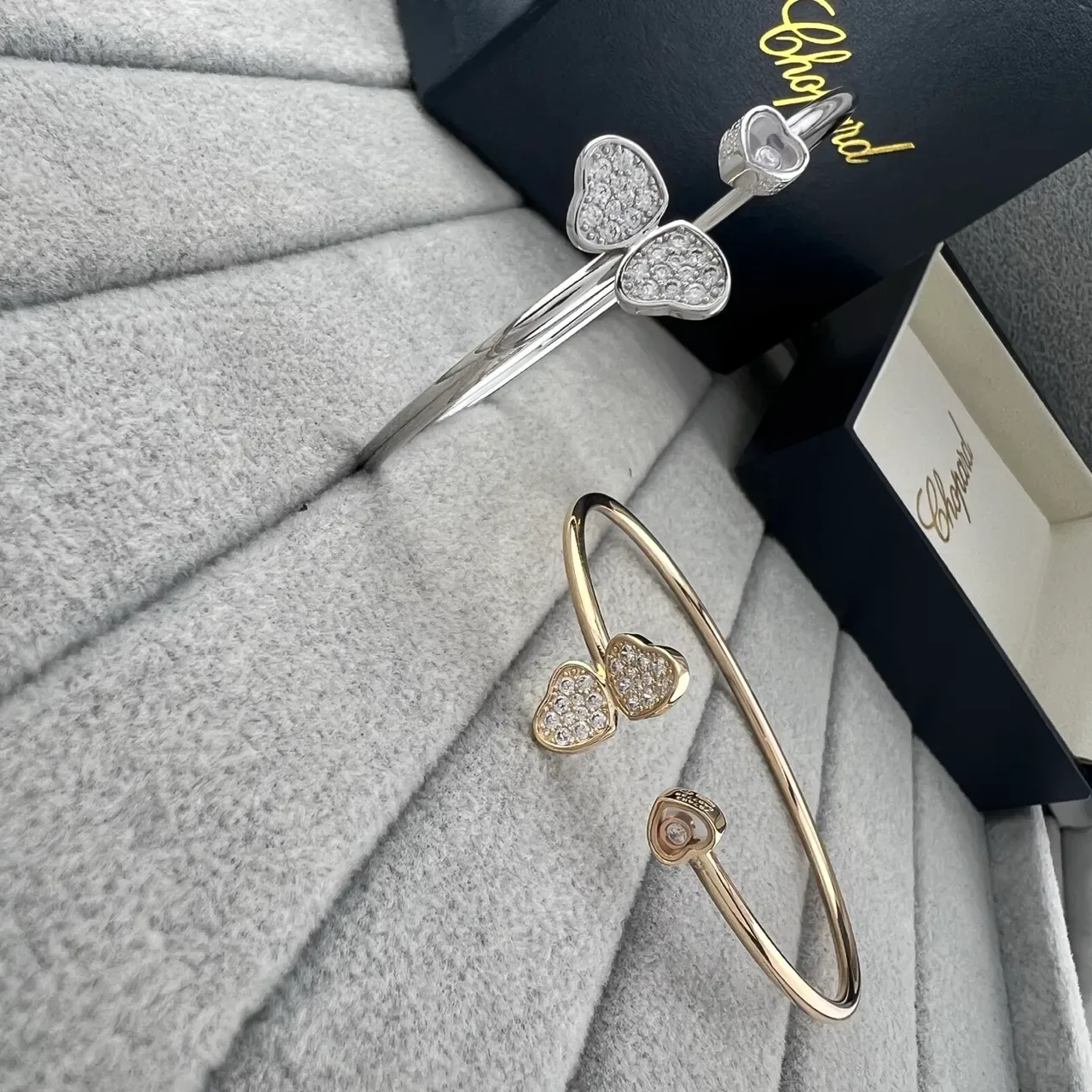 Chopard Happy Hearts Pavé Heart Mobile Diamond बैंगल 5