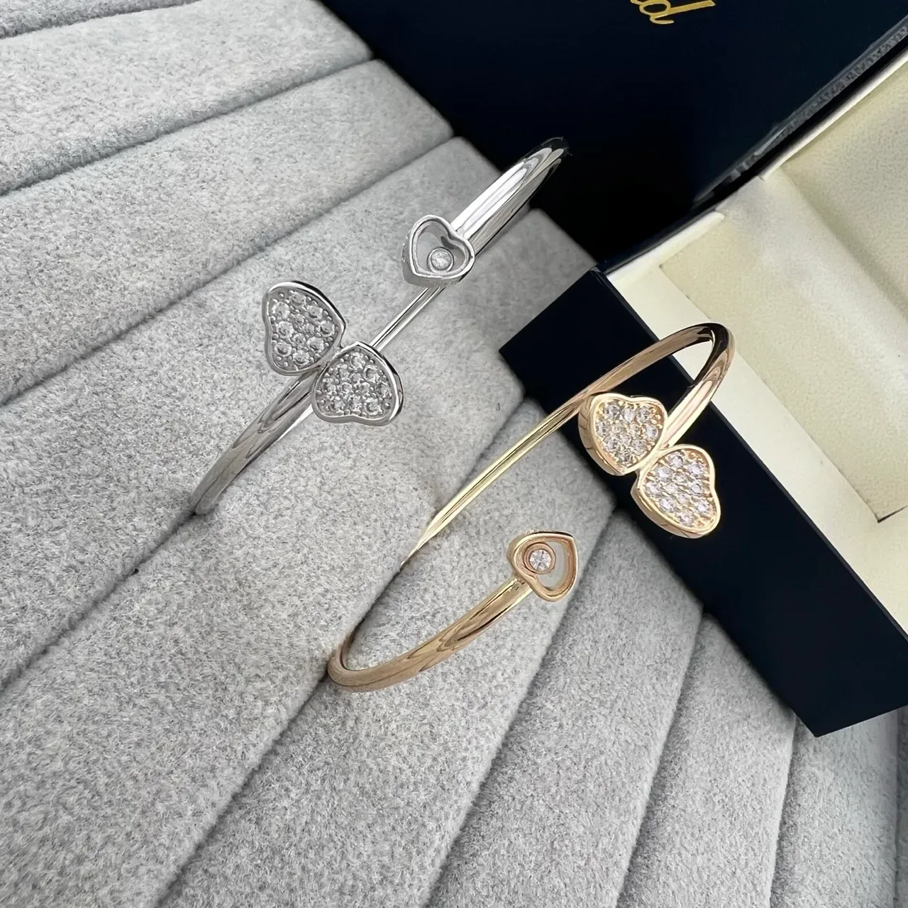 Chopard Happy Hearts Pavé Heart Mobile Diamond बैंगल 6