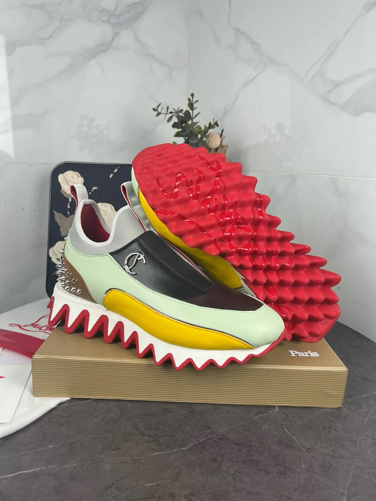 Christian Louboutin Sneakers Lifestyle Multicolores à blocs de couleur à enfiler 4