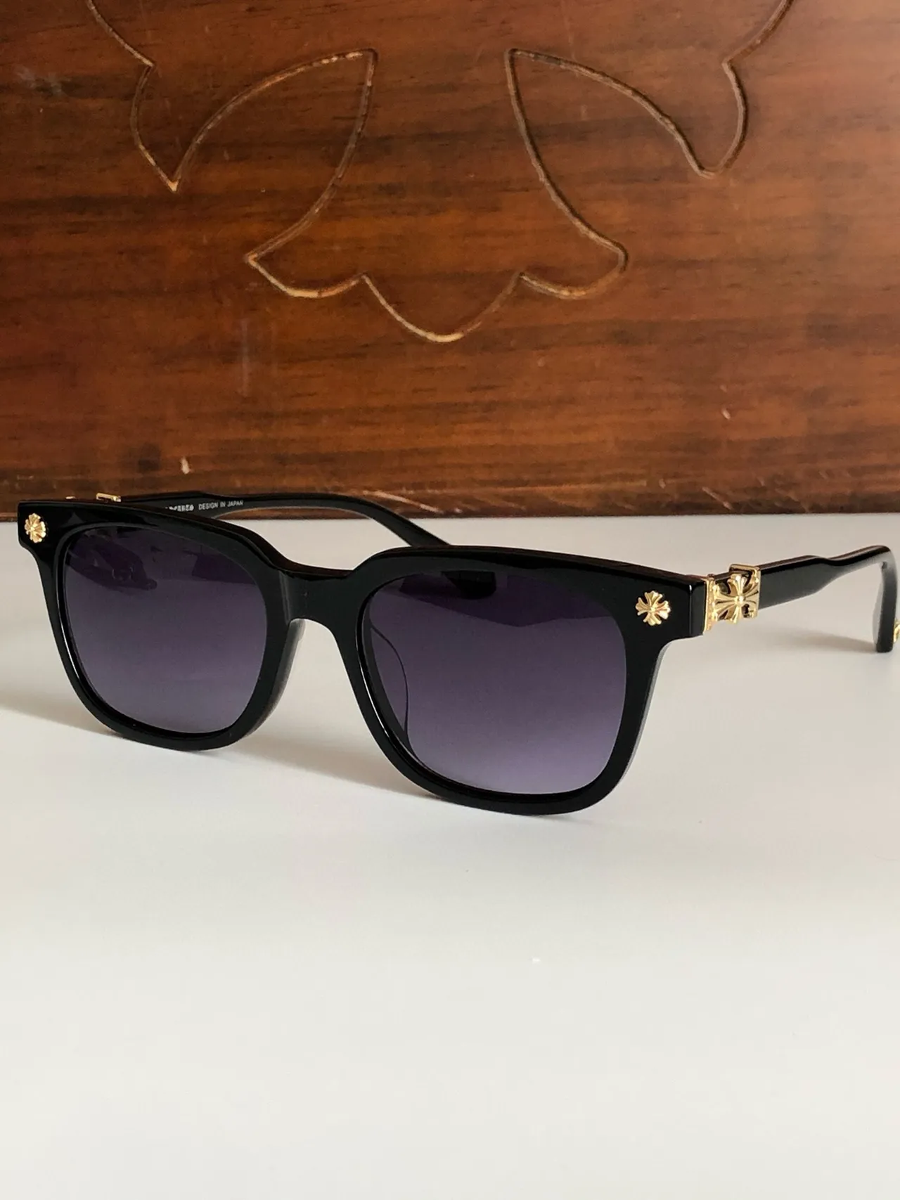 Chrome Hearts نظارات شمسية كلاسيكية مربعة سوداء مطفية مع صليب 6