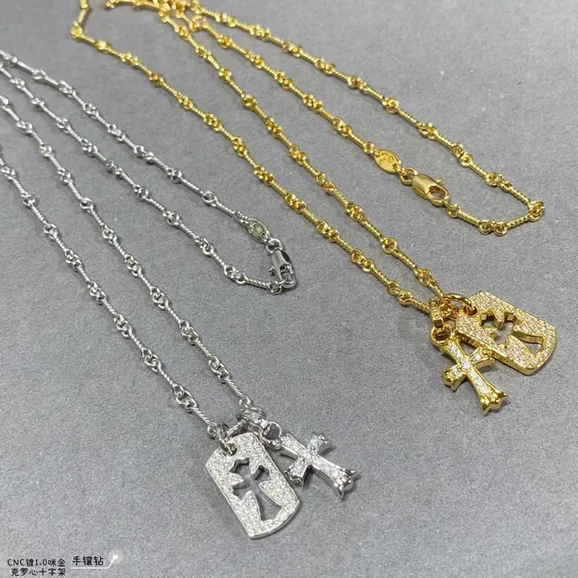 سلسلة Chrome Hearts صليب و دوج تاج مرصعة بالكريستال 6