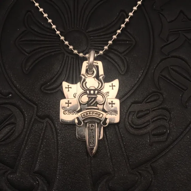 Chrome Hearts Croix et Épée Pendentif Collier 9