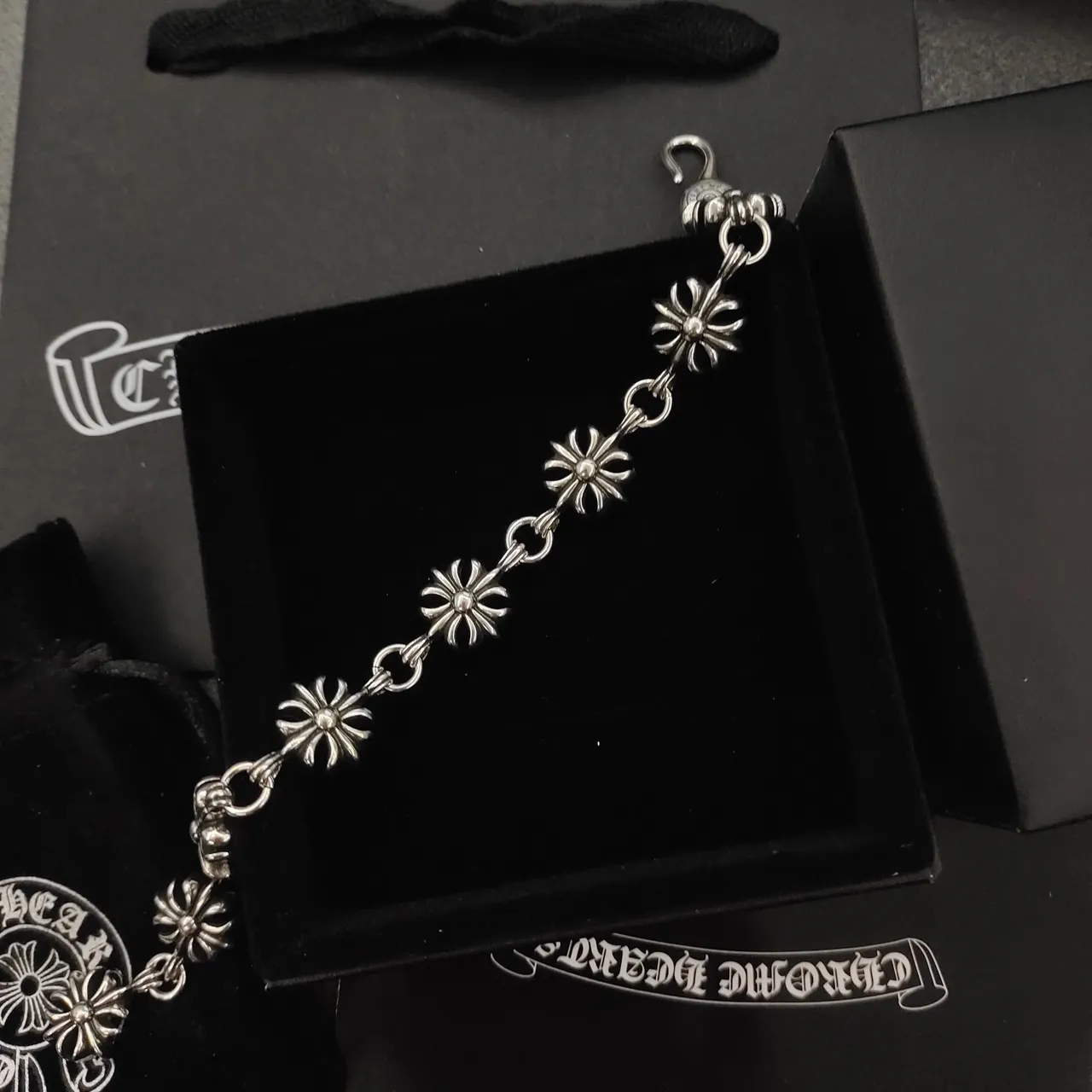 Chrome Hearts Bracelet Croix Chaîne Fleur Maillons Argent 4