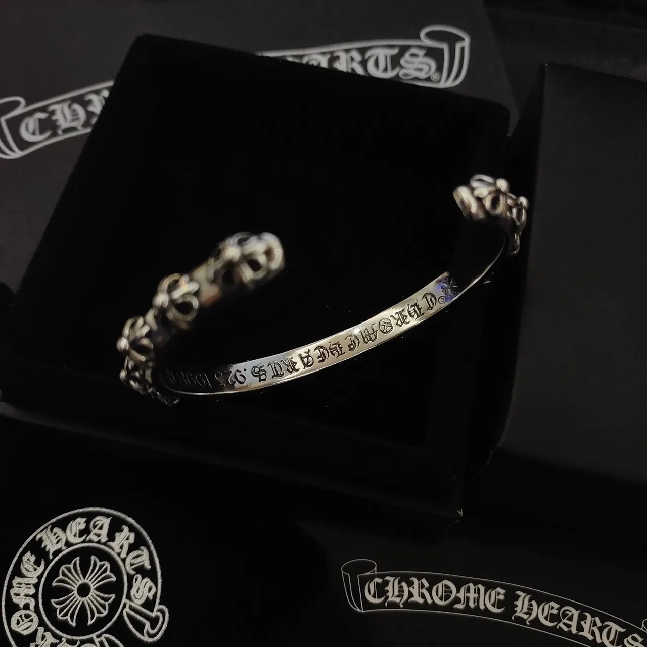 Chrome Hearts Fleur de Lis Cuff Oxidized Silver Bracelet 4