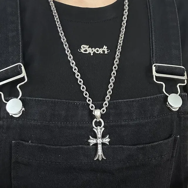 قلادة Chrome Hearts فضي أسود صليب غوتيك باڤيه كريستال 2