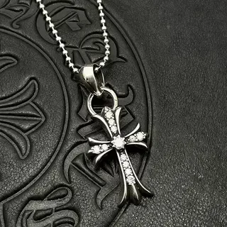 قلادة Chrome Hearts فضي أسود صليب غوتيك باڤيه كريستال 4