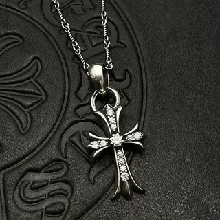قلادة Chrome Hearts فضي أسود صليب غوتيك باڤيه كريستال 5