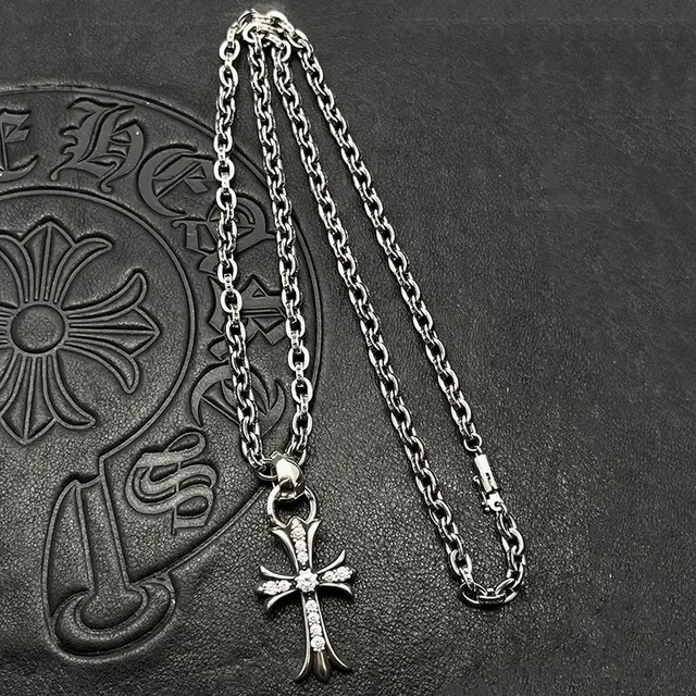قلادة Chrome Hearts فضي أسود صليب غوتيك باڤيه كريستال 7