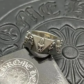 Chrome Hearts ত্রিভুজ ক্রস ড্যাগার চাঁদা জ্যোমেট্রিক ব্যান্ড অক্সিডাইজড ফিনিশ রিং