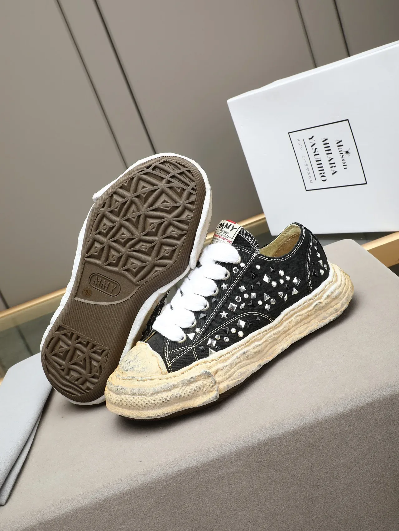 Converse Black White Studded Embellishment Distressed Cream Sole Sneakers 5