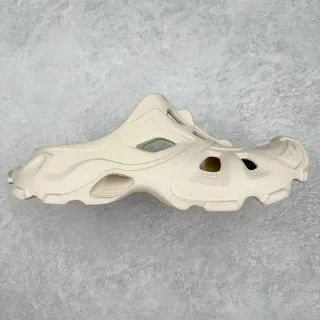 Crocs Beige Espuma Moldada Ventilada Cortes Zueco