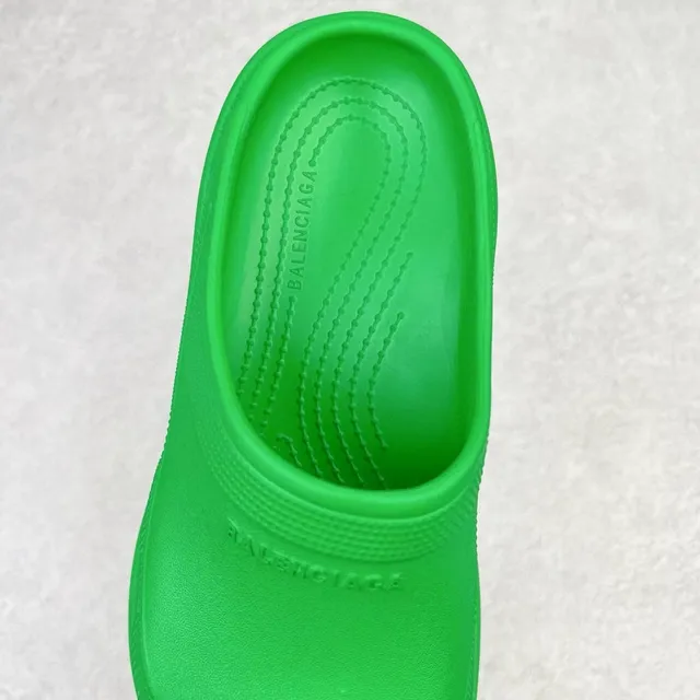 Crocs Echo Clog sabot vert plateforme mousse moulé 6