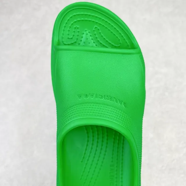 Crocs Echo Clog sabot vert plateforme mousse moulé 7