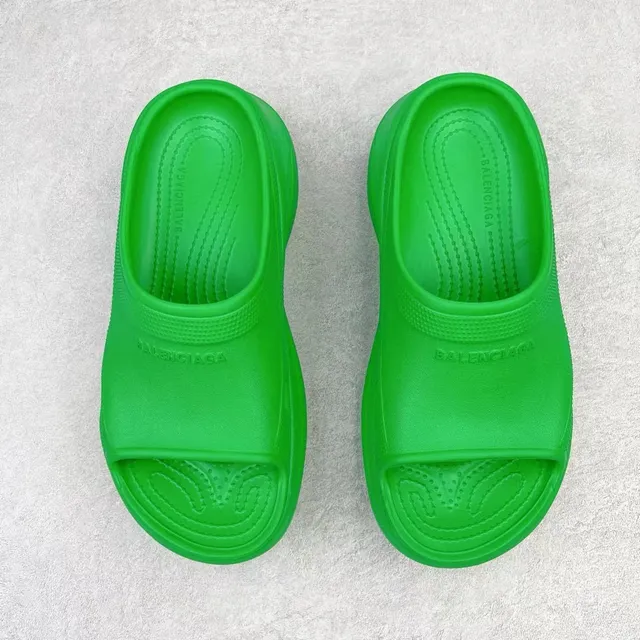 Crocs Echo Clog sabot vert plateforme mousse moulé 9