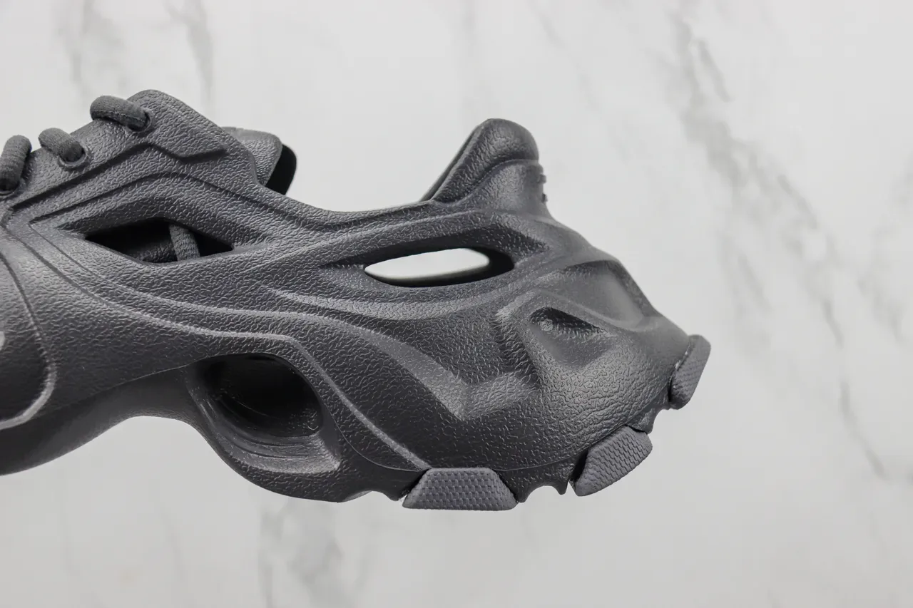 Crocs Gray Monolithic Molded Foam Ventilated Cutout Design Chunky Sneakers 7