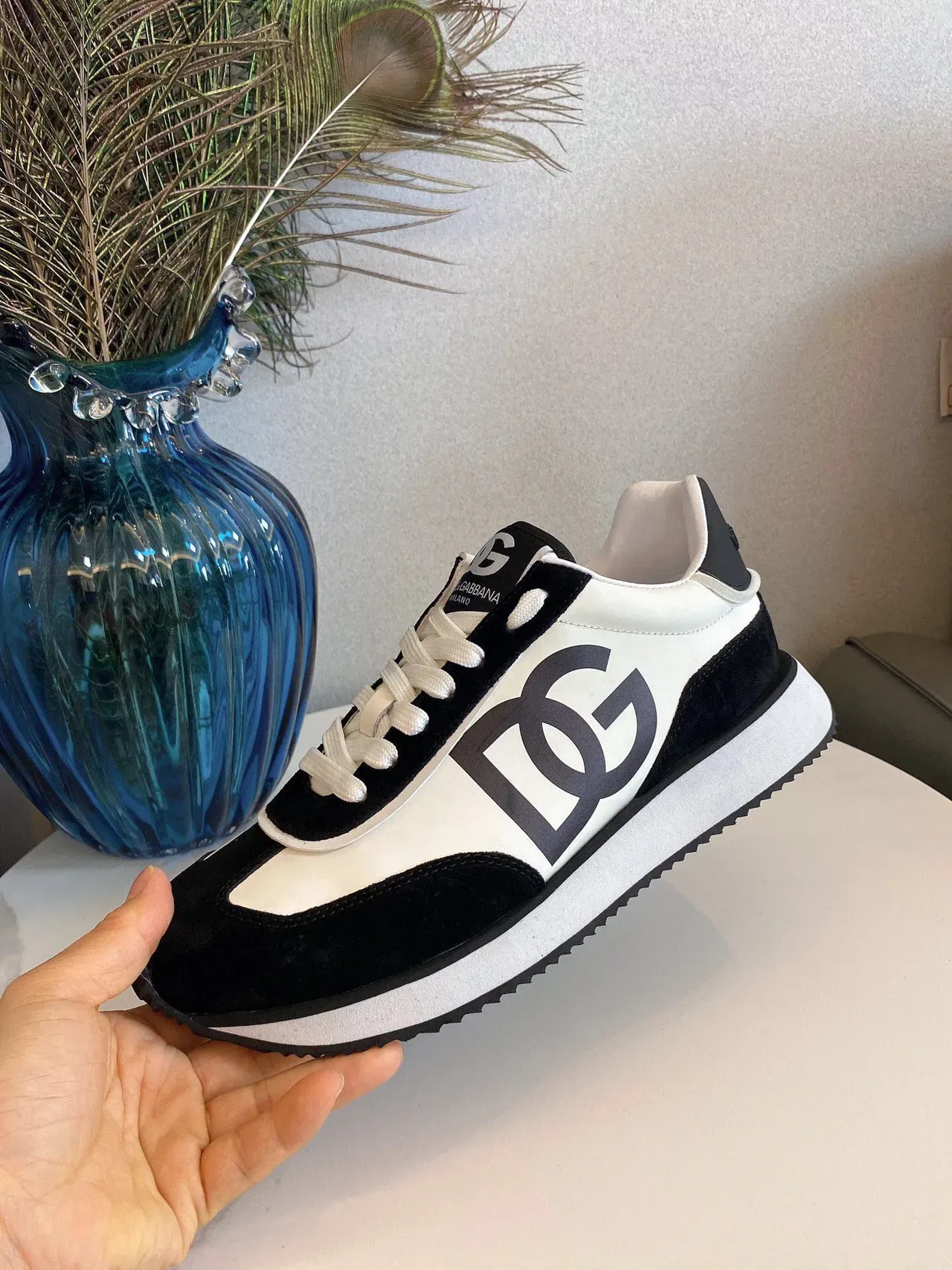 DC Shoes Black Beige Retro Runner Silhouette Suede And Leather Paneling Lifestyle Sneakers 6