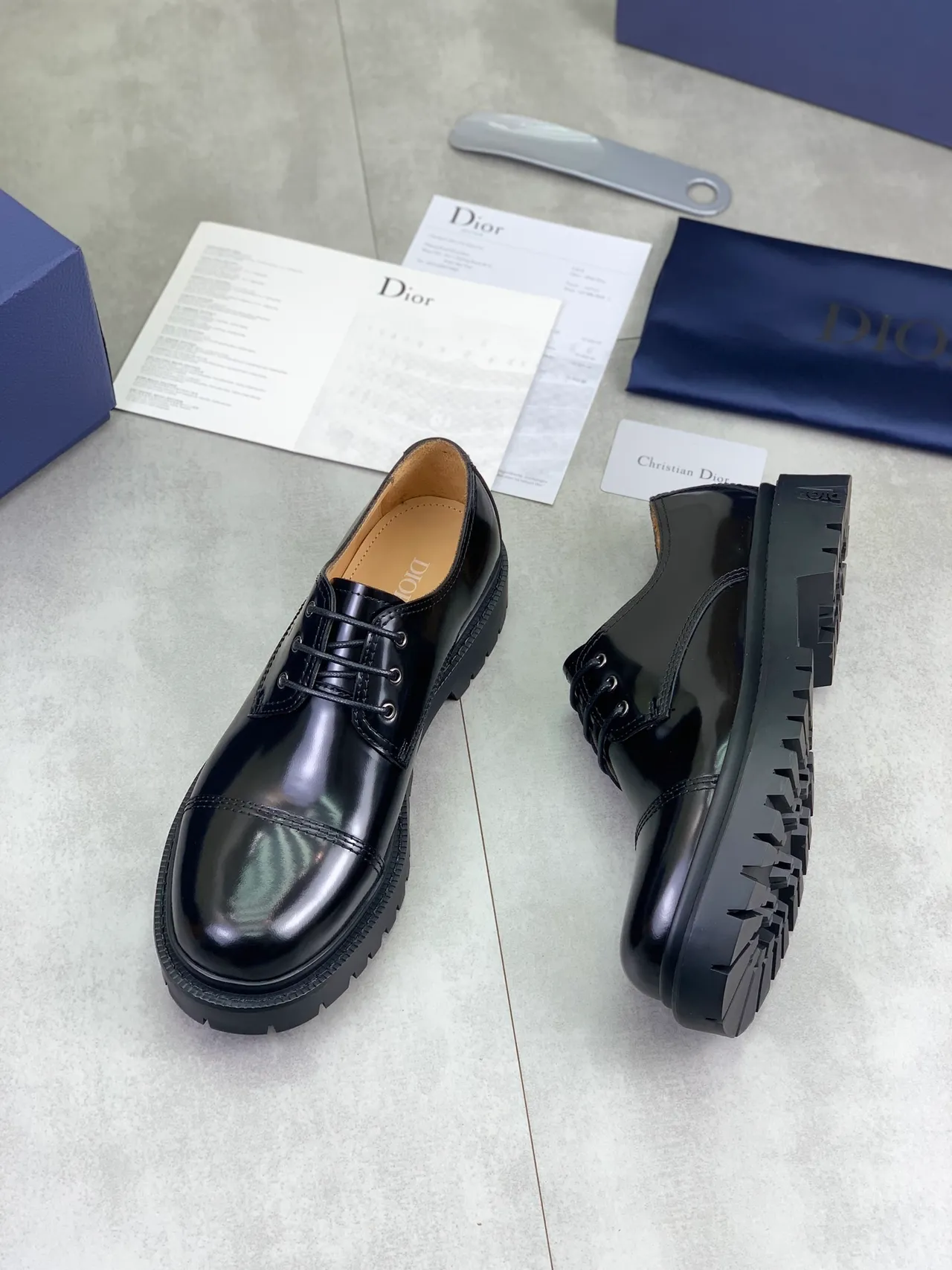 Dior B23 Sapatos Oxford pretos com cap-toe e sola lug 4