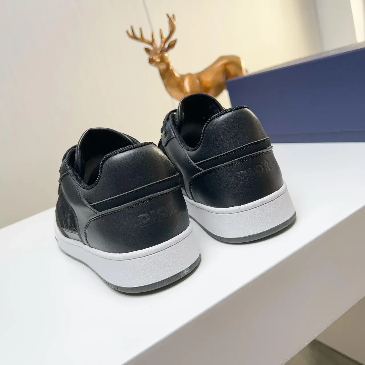 Dior B23 Black Oblique Monogram Lifestyle Sneakers 2